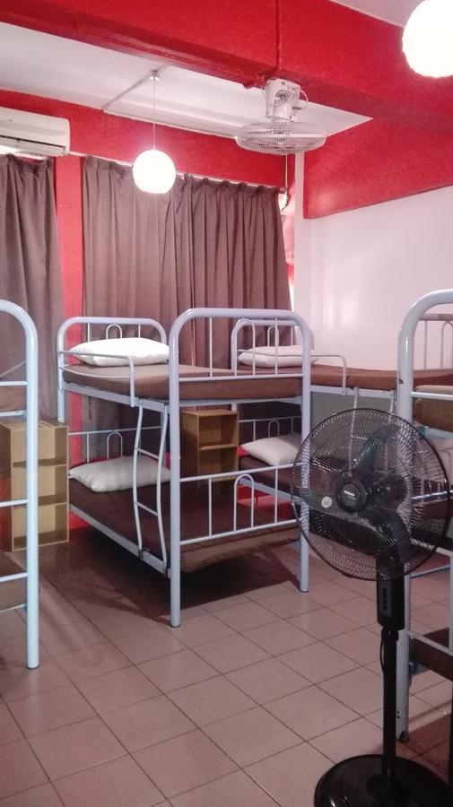 The Jesselton Cabin Sdn Bhd Kota Kinabalu Zewnętrze zdjęcie